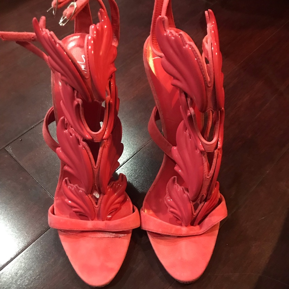 Giuseppe Zanotti 110